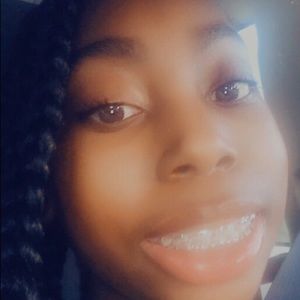 Meet your Posher, Sharaeyah